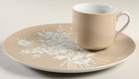 Silhouette Bouquet Taupe Snack Plate & Cup Set