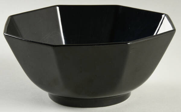Total Color Black (Round, Smooth) 6" Octagonal Vegetable Bowl