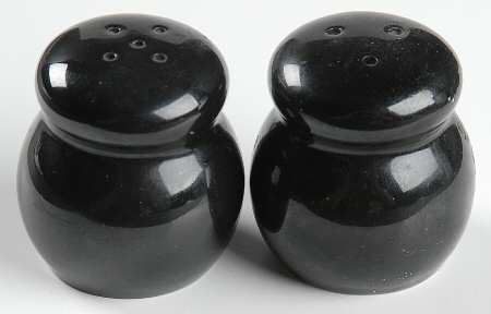 Total Color Black (Round, Smooth) Individual Salt & Pepper Set