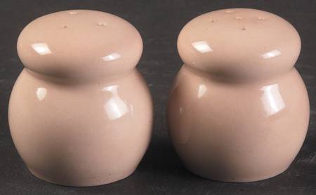 Total Color Dusty Rose (Round) Individual Salt & Pepper Set