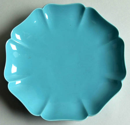 Total Color Spectrum Aqua (Round) Scalloped Luncheon Plate