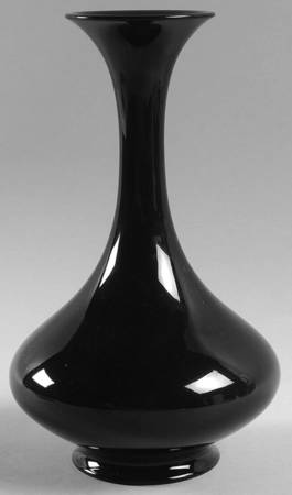 Total Color Spectrum Black (Round) 9" Bud Vase