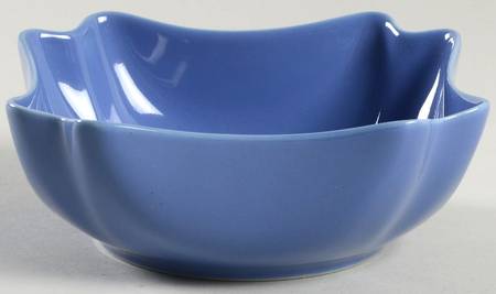 Total Color Spectrum Lavender (Round) Scalloped Soup/Cereal Bowl