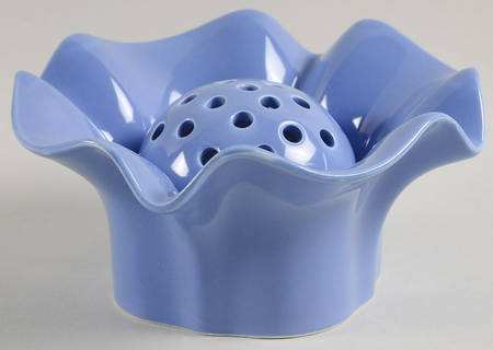 Total Color Spectrum Lavender (Round) Pierced Tea Light/Potpourri with Insert by Fitz & Floyd