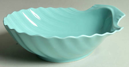 Total Color Spectrum Turquoise (Round) 9" Shell Shaped Dish