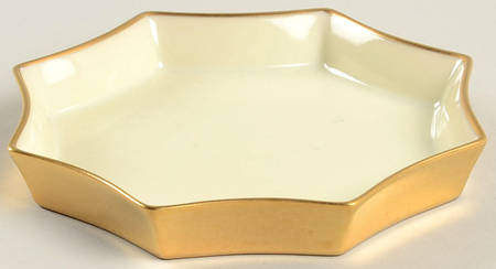 Versailles Crème Octagonal Ashtray