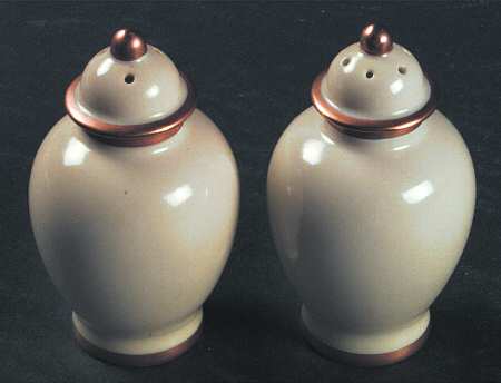 Versailles Crème Salt & Pepper Set