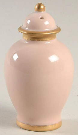 Versailles Shell Peach Salt Shaker