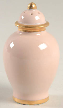 Versailles Shell Peach Pepper Shaker