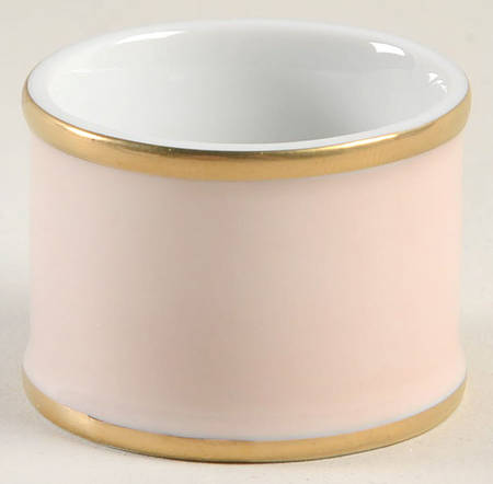 Versailles Shell Peach Napkin Ring