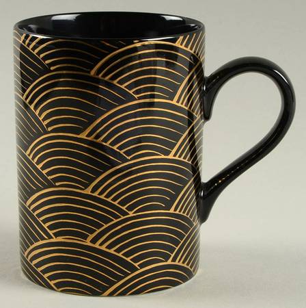 Waves Black Mug