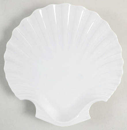 White Shoulders Shell Plate