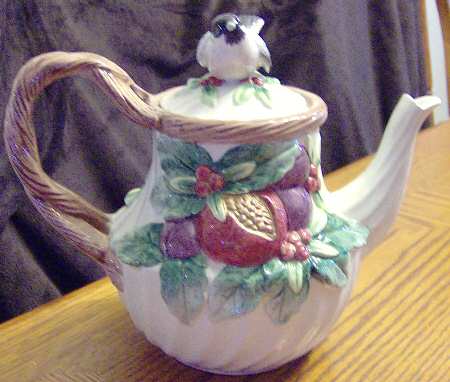 Winter Fruit Teapot & Lid