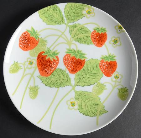 Wild Strawberry Luncheon Plate