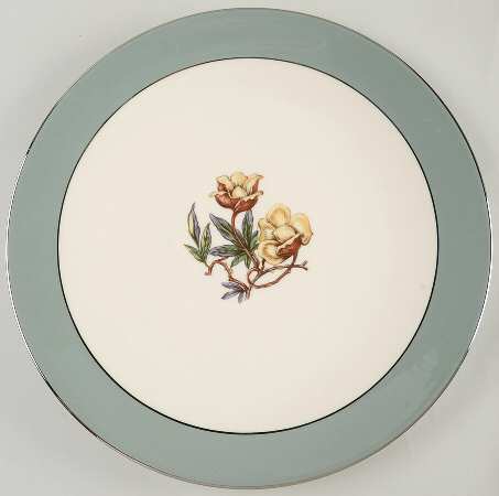 Avalon Sage Green (Platinum Trim) Coupe Dinner Plate