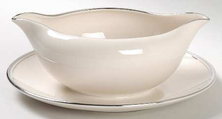 Bellmark II (Platninum Trim) Gravy Boat with Attached Underplate