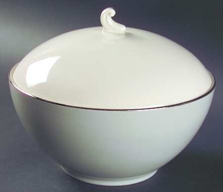 Brookmere Round Covered Vegetable