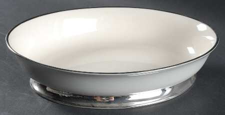 Brookmere 9" Oval Vegetable Bowl