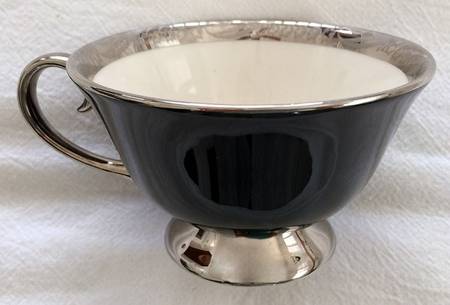 Bridal Wreath Black Footed Cup