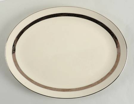 Bridal Wreath No Color Band 14" Oval Serving Platter