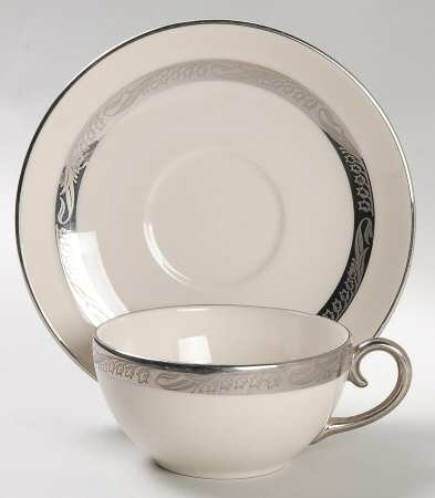 Bridal Wreath No Color Band Flat Cup & Saucer Set