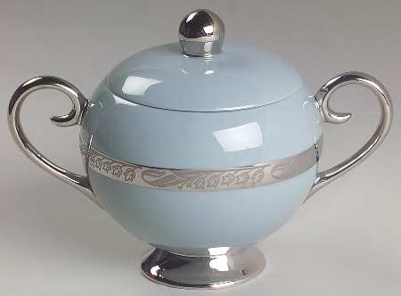 Bridal Wreath Strata Blue (Rim) Sugar Bowl & Lid