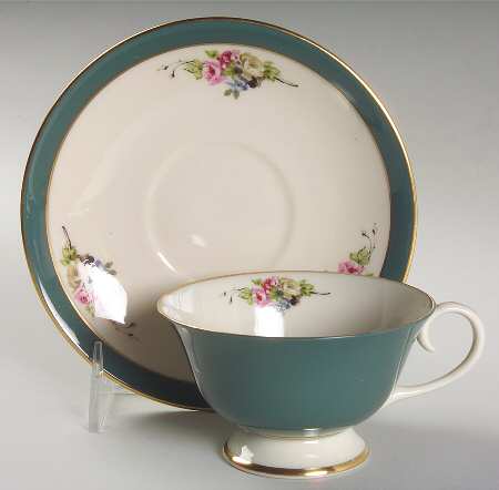 Carondale Footed Cup & Saucer Set