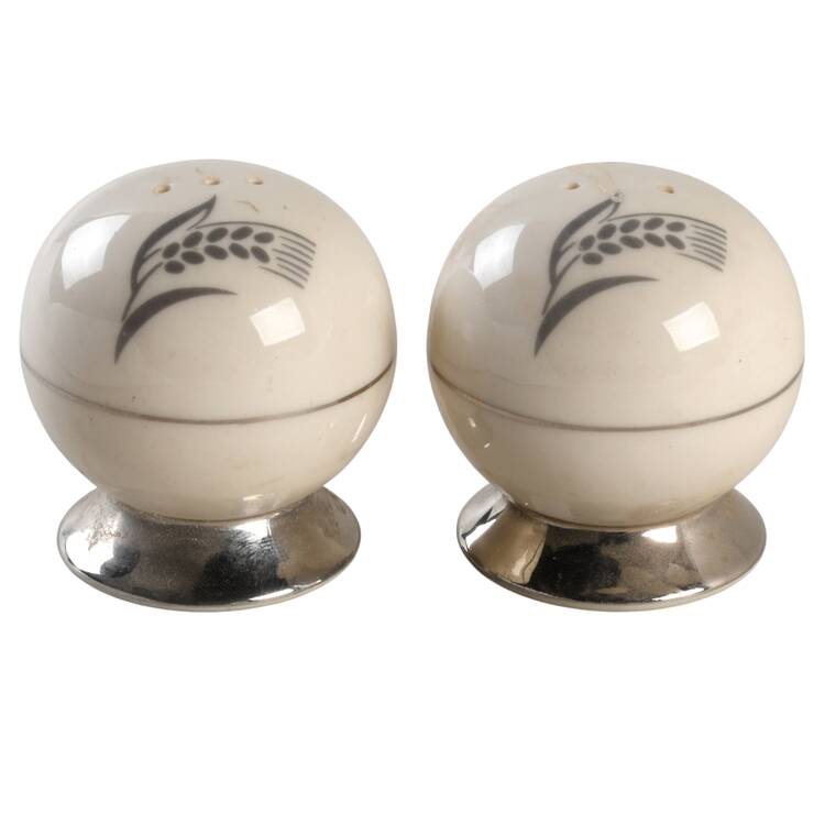 Chalice No Color Band (Platinum Trim) Salt & Pepper Set