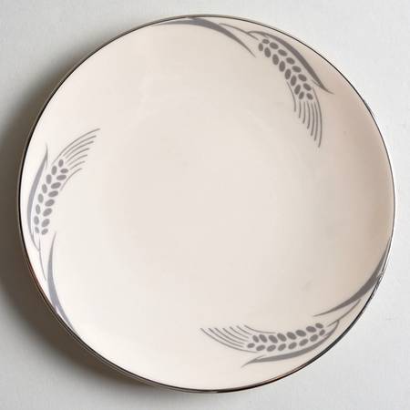 Chalice No Color Band (Platinum Trim) Coupe Bread & Butter Plate
