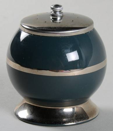 Contessa Black Salt Mill