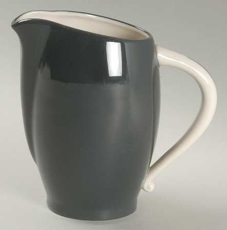 Contessa Black Creamer