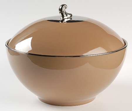 Cocoa Rose (Coupe, Platinum Trim) Round Covered Vegetable