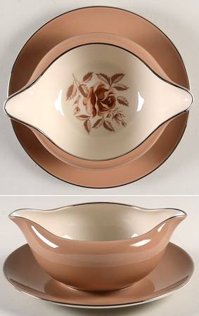 Cocoa Rose (Rim) Gravy Boat with Attached Underplate