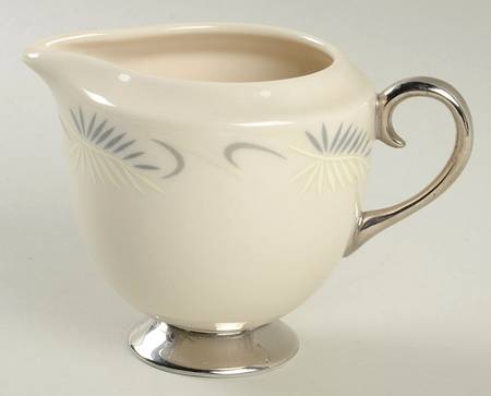 Continental White (Rim) Mini Creamer