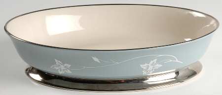 Damask Leaf Strata Blue 9" Oval Vegetable Bowl