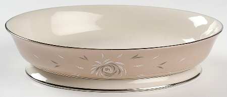 Daybreak Tan 10" Oval Vegetable Bowl