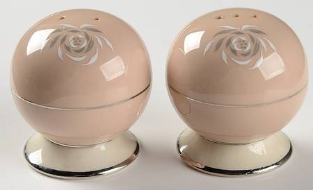 Daybreak Tan Salt & Pepper Set