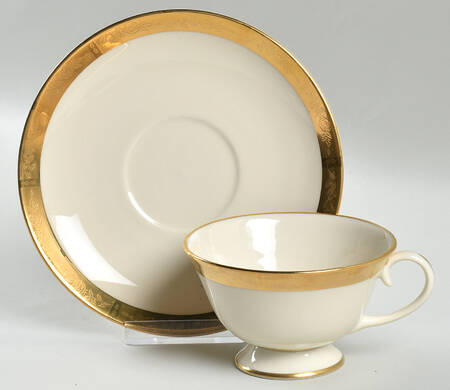 Georgian Rose No Color Band (Gold Trim, Coupe) Footed Cup & Saucer Set
