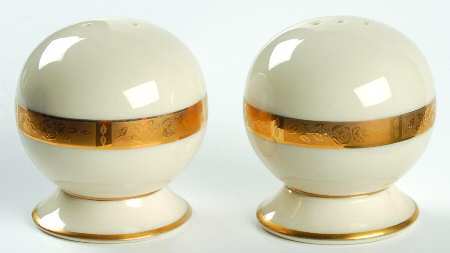 Georgian Rose No Color Band (Gold Trim, Rim) Salt & Pepper Set