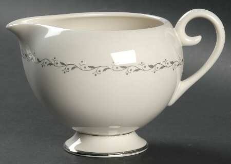 Glendora Grey (Rim) Creamer