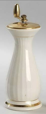 Huntington Flutes (Rim) Pepper Mill