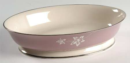 Misty Leaf Mauve 10" Oval Vegetable Bowl