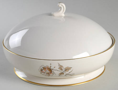 Pallette Rose Round Covered Vegetable