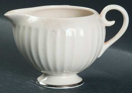 Plaza (Platinum) Creamer