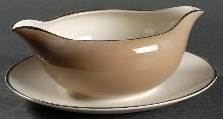 Platinum Cocoa (Rim) Gravy Boat with Attached Underplate