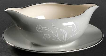 Reverie Gray Gravy Boat with Attached Underplate