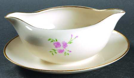 Rosebud Gravy Boat with Attached Underplate