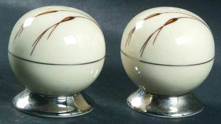 Santana Salt & Pepper Set