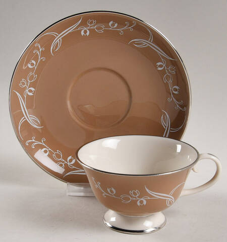 Snow Tulip Cocoa (Rim & Coupe) Footed Cup & Saucer Set