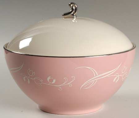 Snow Tulip Pink (Rim & Coupe) Round Covered Vegetable